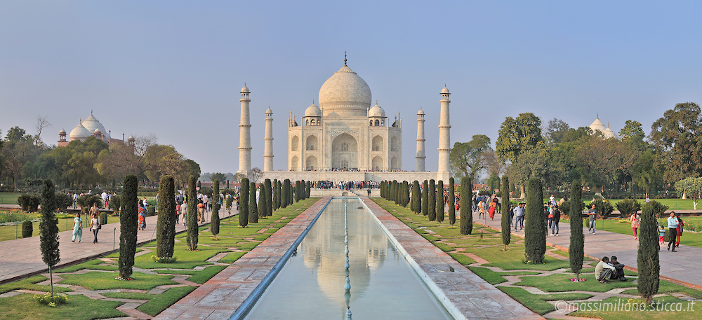 A Short History of the Taj Mahal Garden